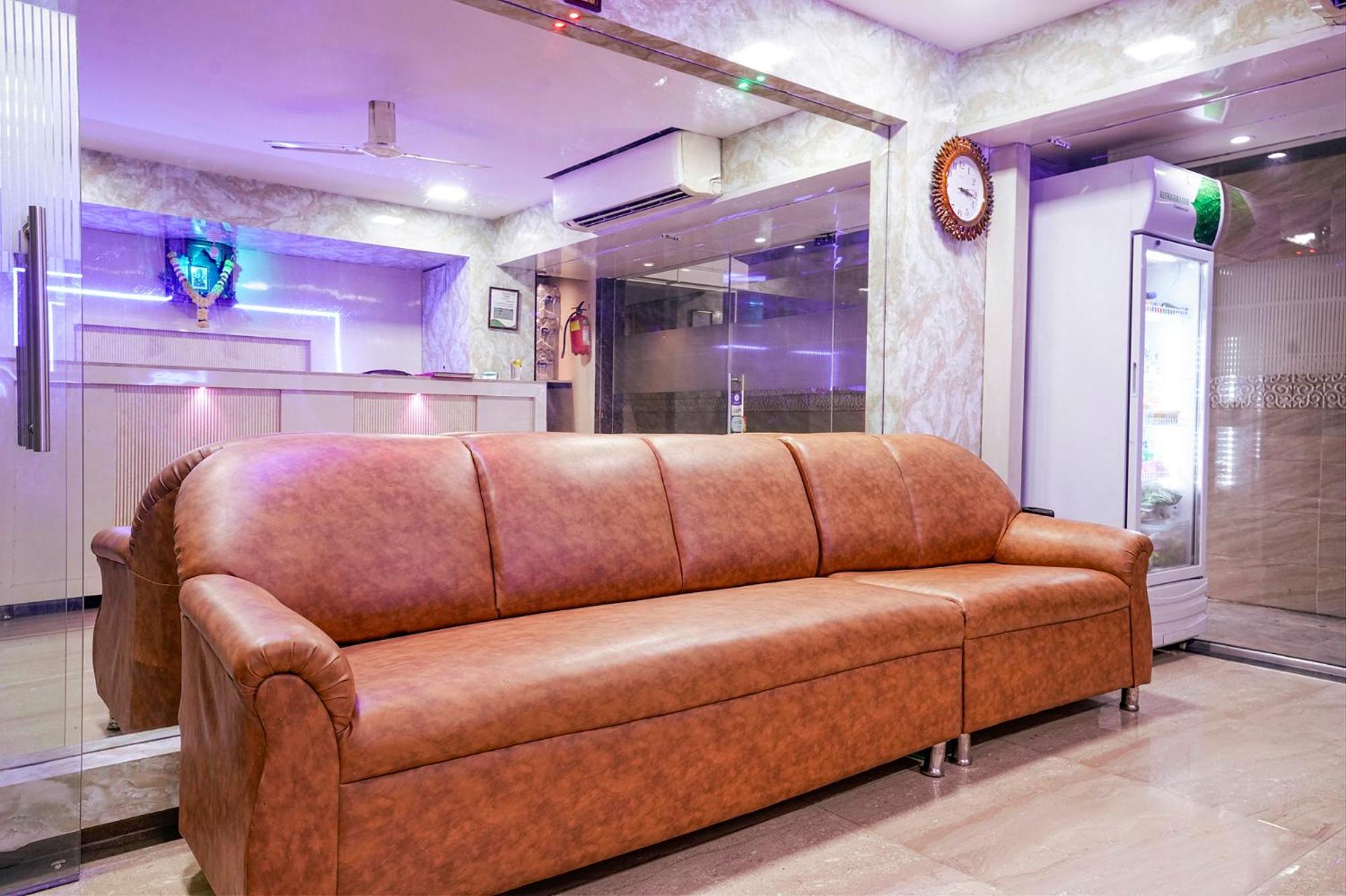 Fabhotel Everest Vashi Exterior photo